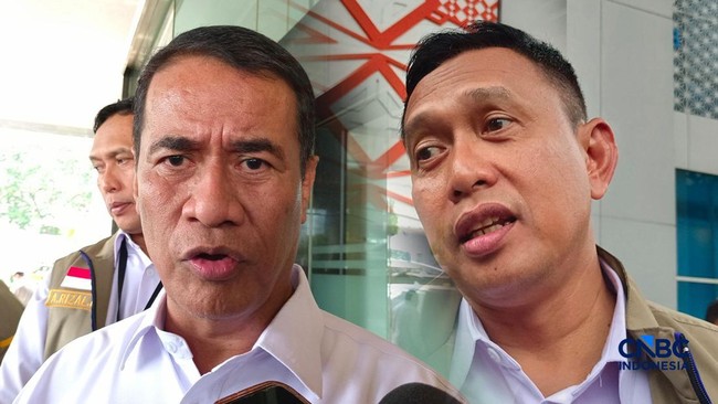 Agriculture Minister Amran Visits Bulog Office and Suddenly Apologises: What's Going On?