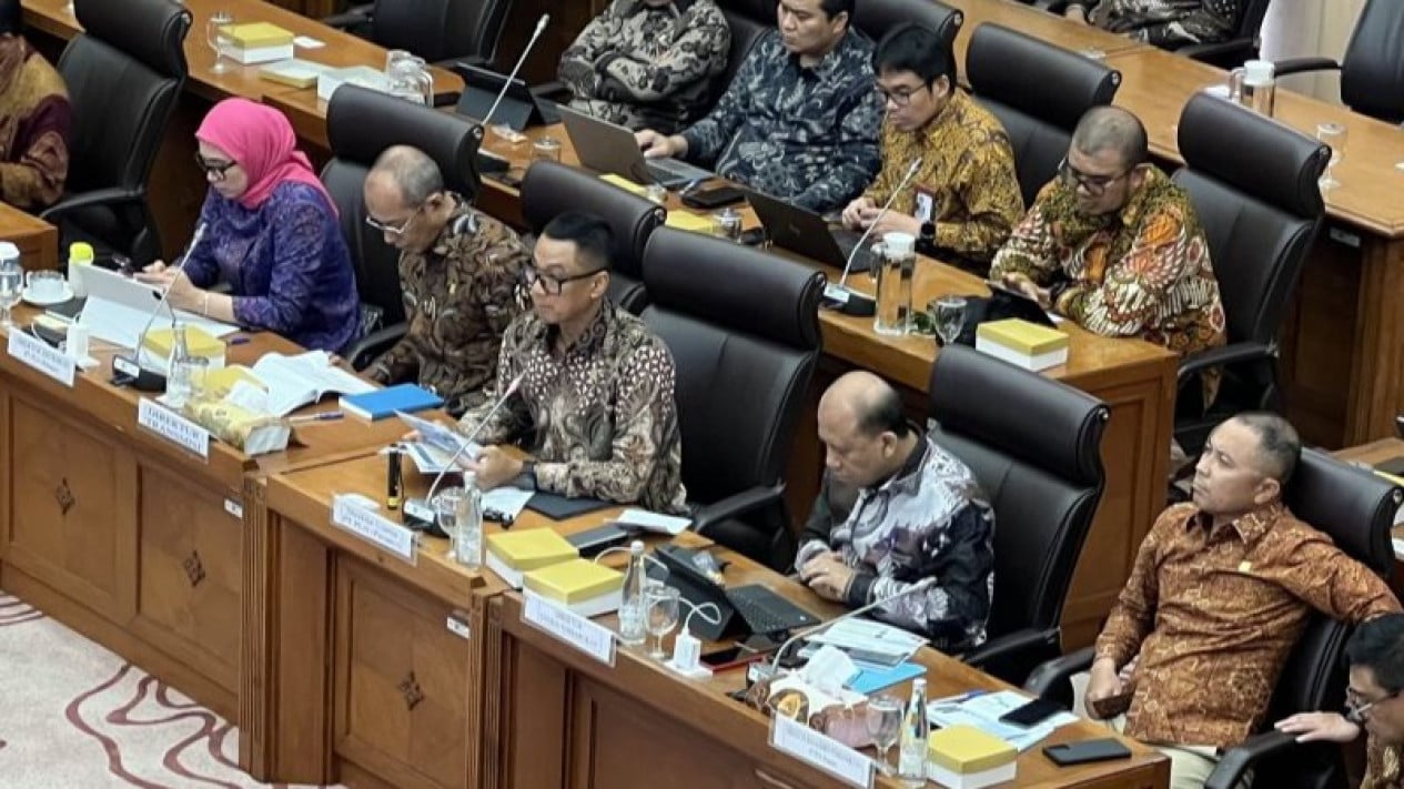 PLN to Eliminate 2,139 Diesel Engines in PLTDs, Replace with Renewable Energy