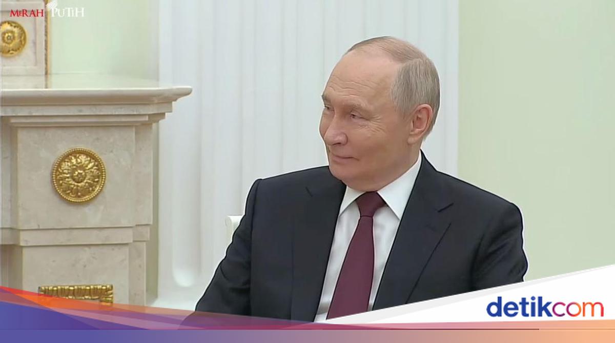 Putin Delighted as Prabowo Greets Him on Easter and Cosmonaut Day