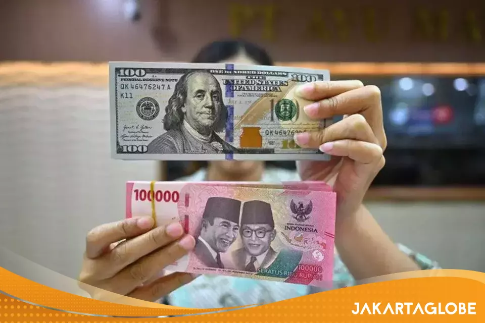Rupiah Forecast to Weaken as US-Iran Tensions Fuel Inflation, Delay Fed Cuts
