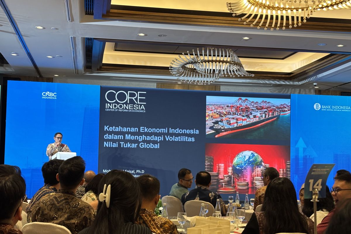 Economist: Indonesia's Oil Dependency Lower Than Peer Countries