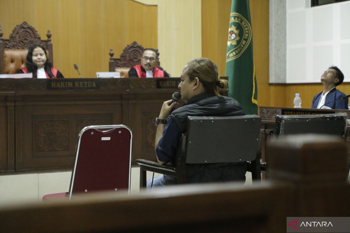 Prosecutors Present Legislator Who Rejected Bribe in NTB DPRD Gratification Trial