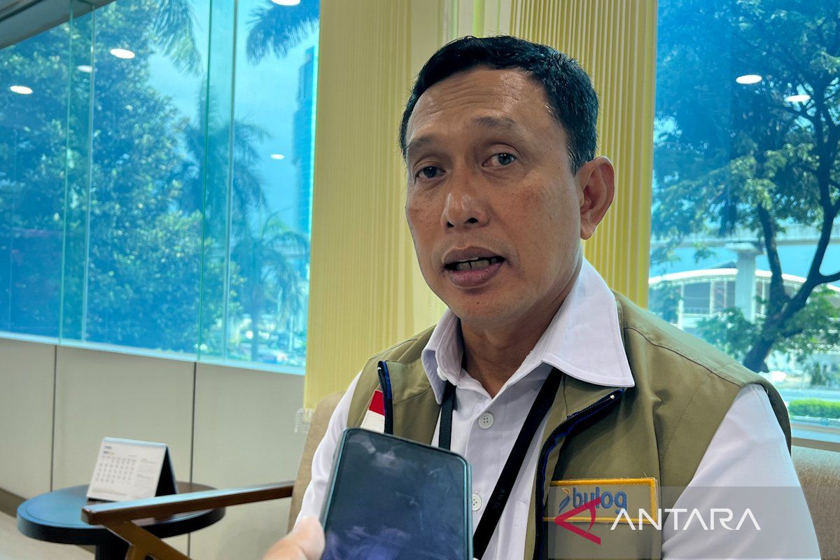 Bulog CEO Urges Regional Branches to Launch MinyaKita Market Operations
