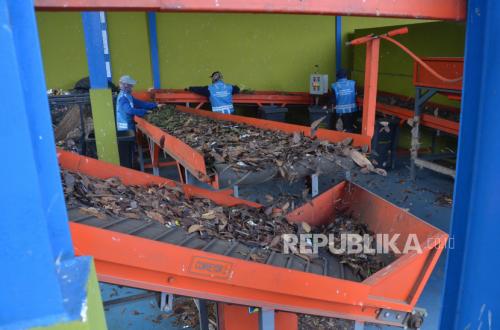 When TPS Is No Longer Just a Rubbish Depot: What Happens in Surabaya