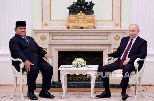 Putin Offers Space to Pharmaceuticals Cooperation to Indonesia