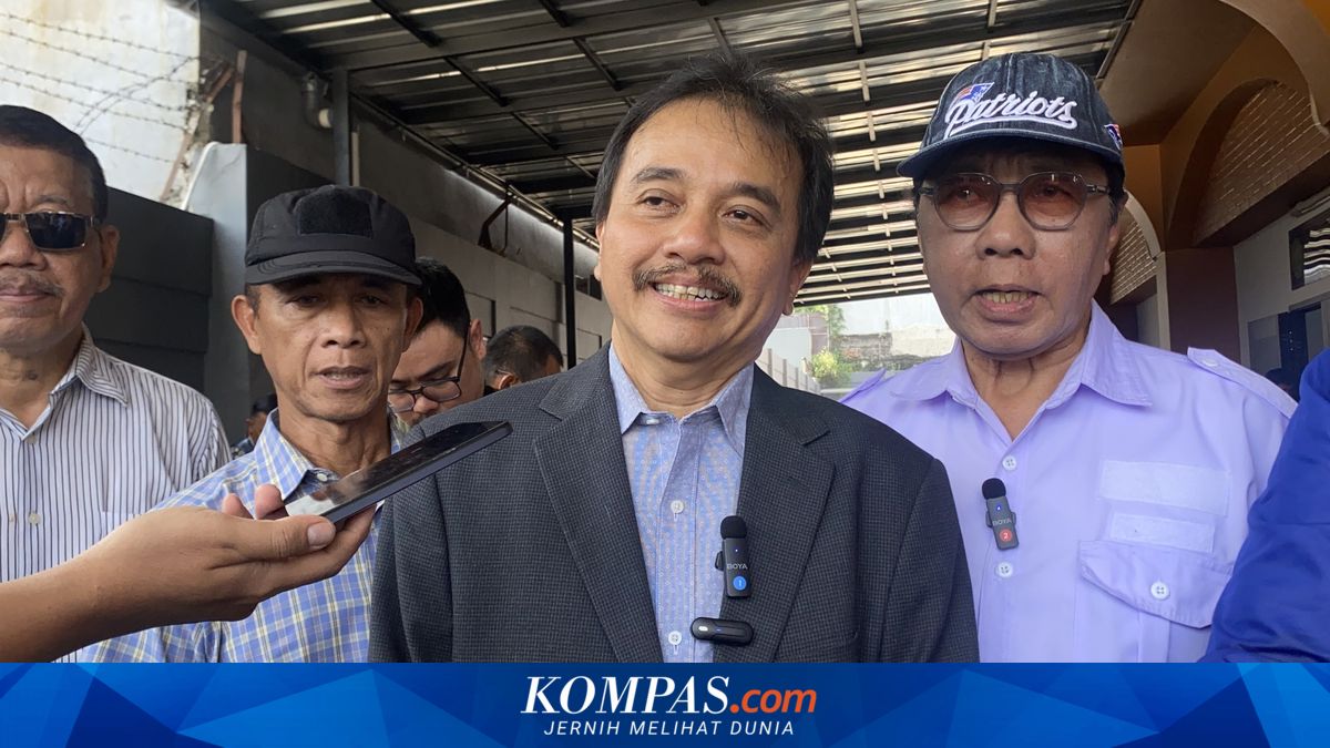 Roy Suryo's Shock at Seeing Former Lawyer Appear in Jokowi Diploma Lawsuit Hearing