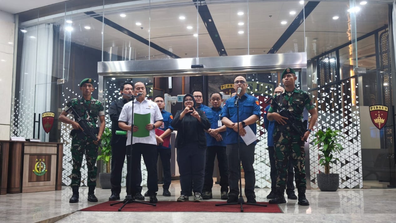 Attorney General's Office Raids Suspect's Home in Petral Case, Seizes Documents and Electronic Items