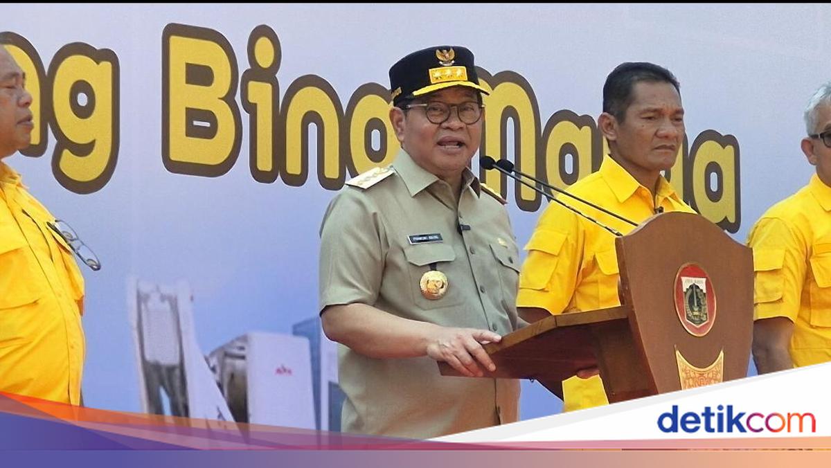Pramono Praises Bina Marga Yellow Troops for Swift Action on Potholes