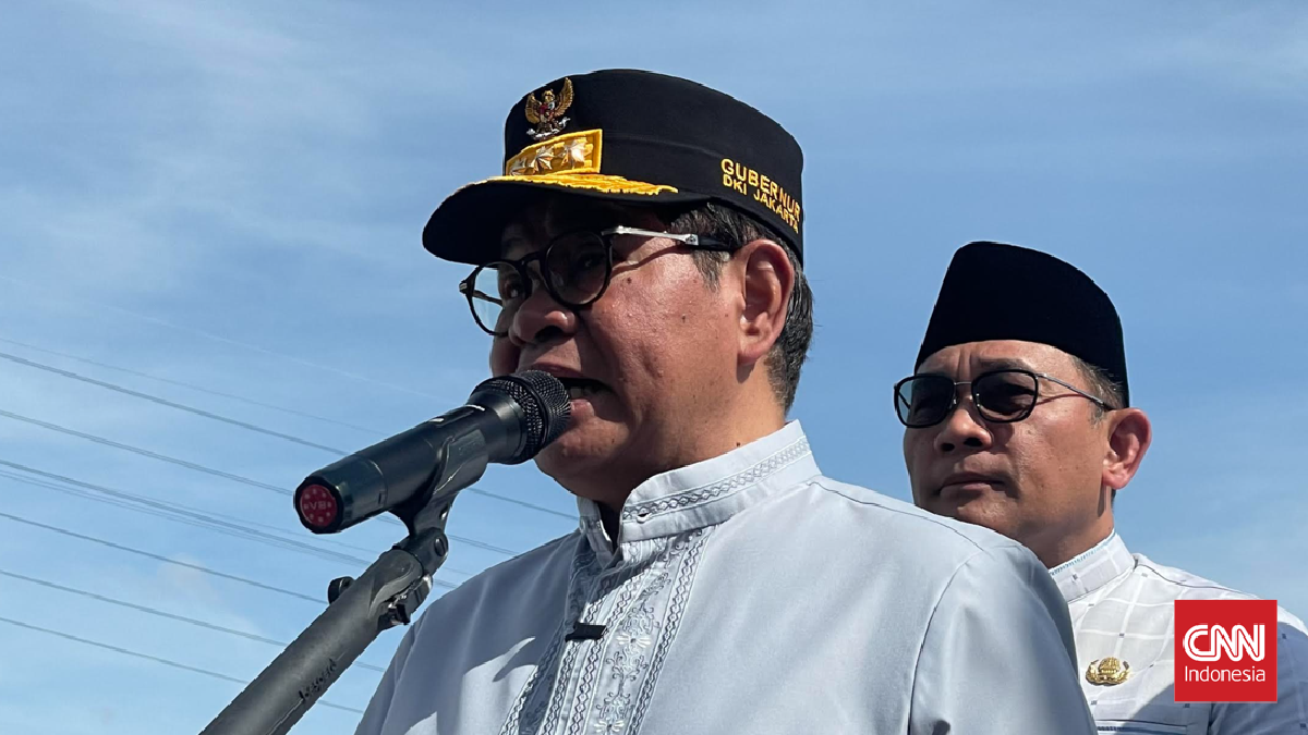 Pramono Declares War on Tilapia in Jakarta River