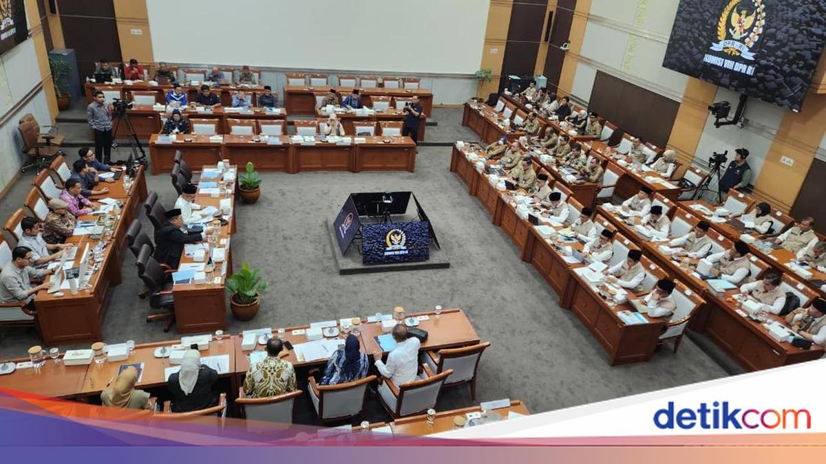 Ministry of Hajj and Umrah Halts Discussion on 'Hajj Ticket War' Concept, Focuses on 2026 Hajj Preparations