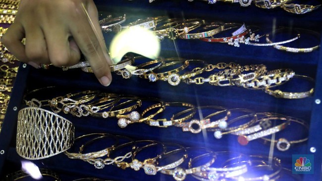 Gold Prices Keep Rising, Many People Choose to Delay Weddings