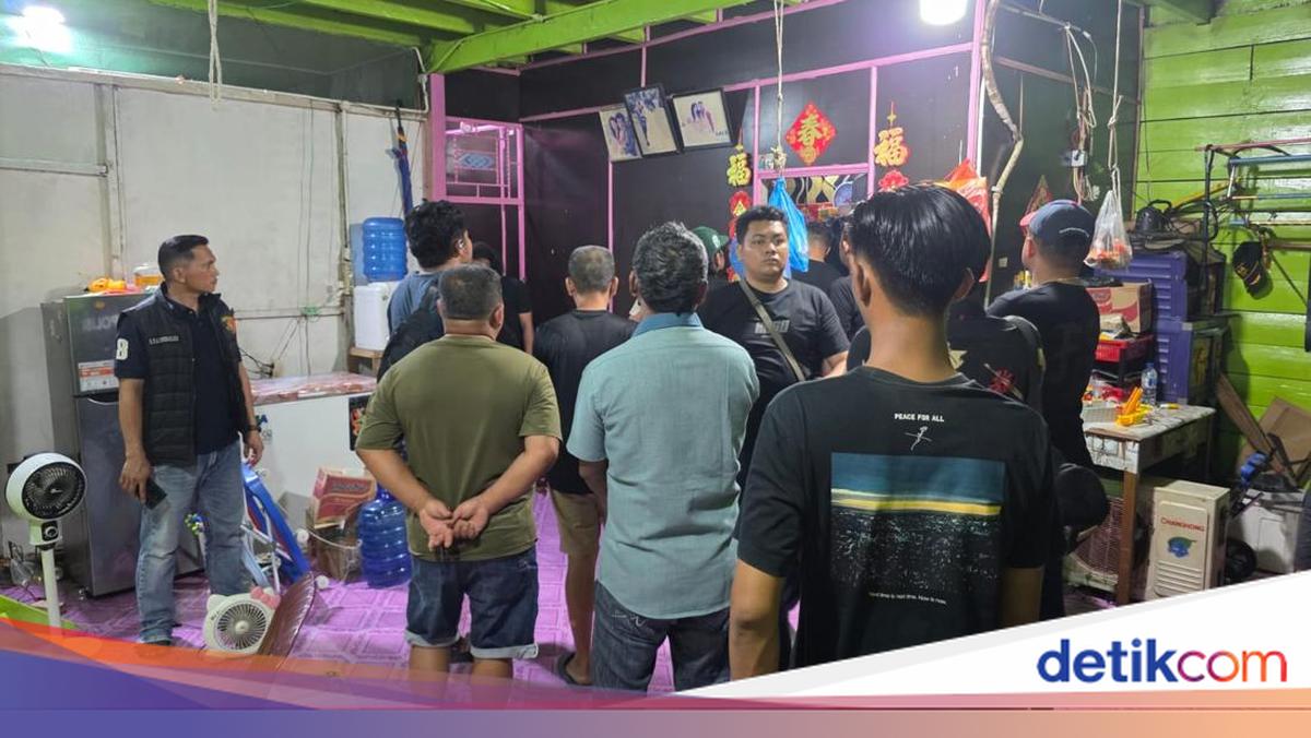 Riau Police Search Suspected Drug King's House in Rohil Previously Protested by Residents