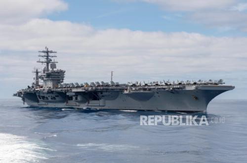 Fearing Attack by Pro-Iran Militias, US Aircraft Carrier Circles Africa to Reach the Middle East