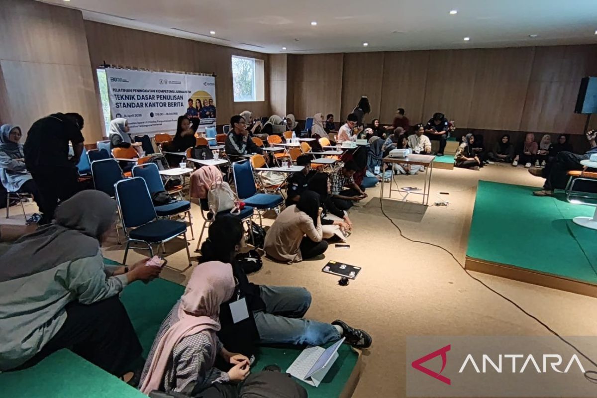 ANTARA News Agency Holds Journalism Training for Students in West Kalimantan