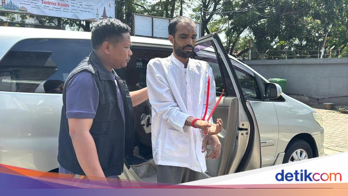 Pakistani National Assaults Residents with Bamboo in Ciledug, Detained by Immigration