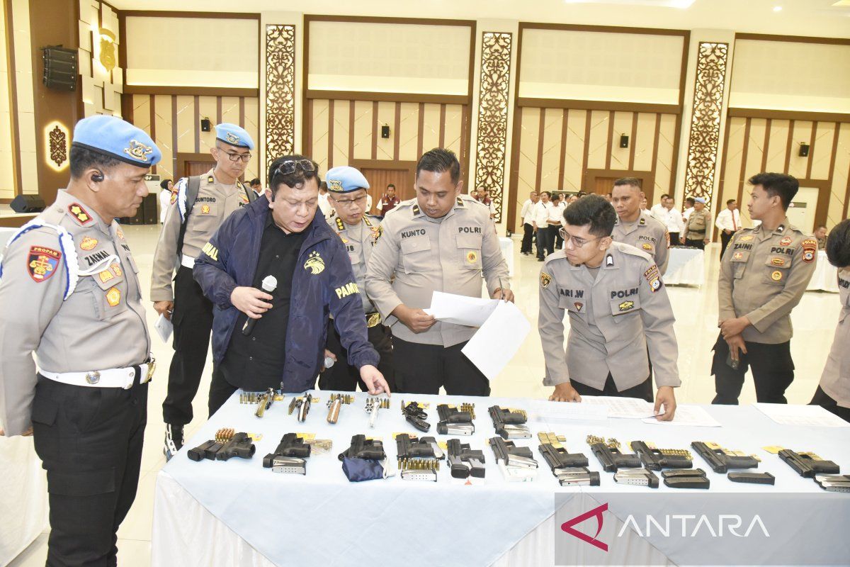 Polri's Propam Inspects 10,000 Firearms Owned by South Kalimantan Police Personnel