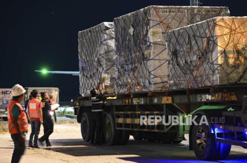 Energy Crisis Pressures Air Cargo, Boosting Opportunities for Sea and Land Logistics