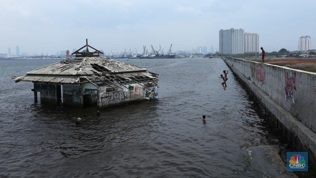 Java Island Can No Longer Sustain Its Human Population