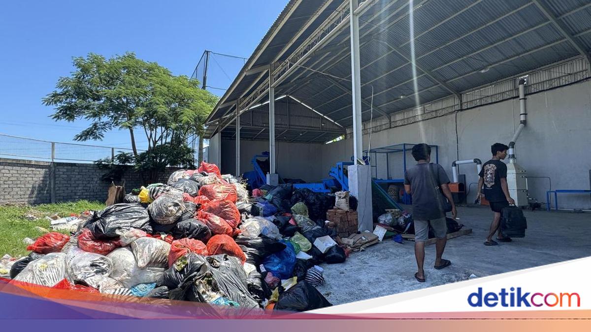 Rising Trash Dumping Prompts Sanur Kaja to Implement Collection from Inside Homes
