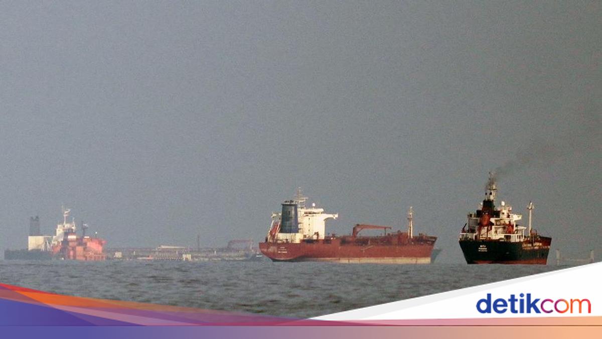 US Military Blockade of the Strait of Hormuz: What Are the Impacts for Indonesia?