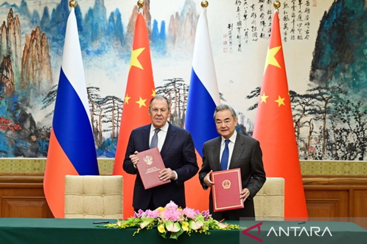 Chinese and Russian Foreign Ministers Meet to Prepare Xi-Putin Summit