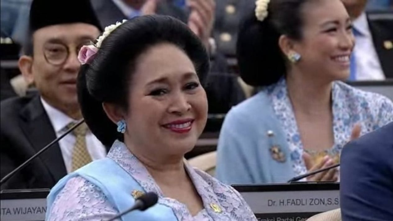 From Paris, Prabowo Sends Birthday Greetings to Titiek Soeharto