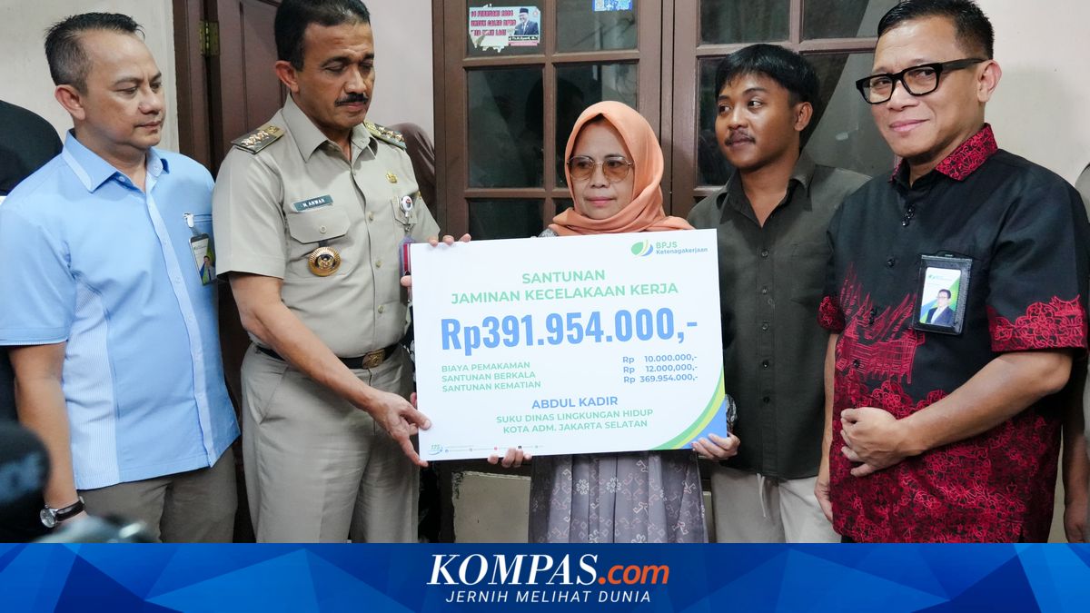 To Ease Family Burden, BPJS Ketenagakerjaan Delivers Compensation to Heirs of South Jakarta PHL