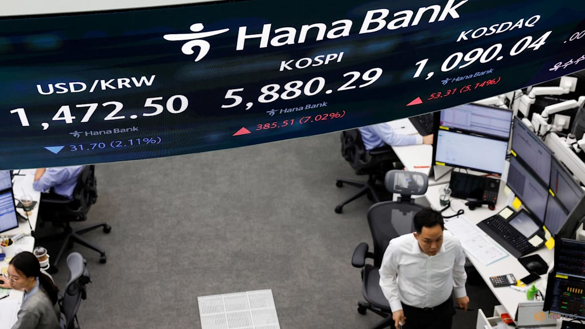 Stocks rally, oil extends losses as Trump fans fresh peace hopes