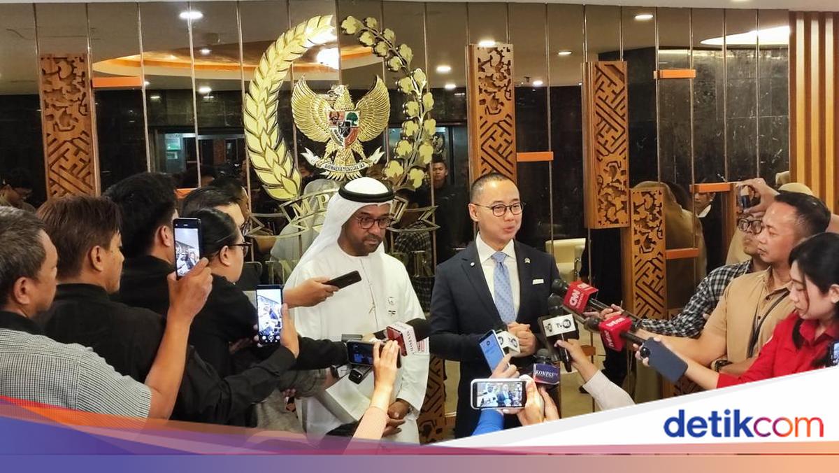 MPR Leadership Receives UAE Ambassador to Discuss Zero Emissions and Middle East Situation