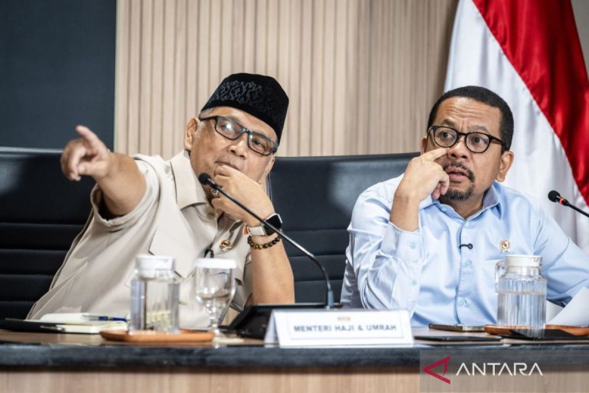 Minister Ensures Indonesian Hajj Services Preparations Nearly Complete
