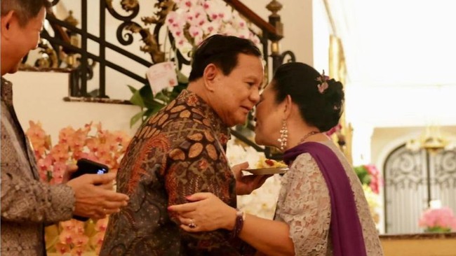 Prabowo Wishes Titiek Soeharto a Happy Birthday