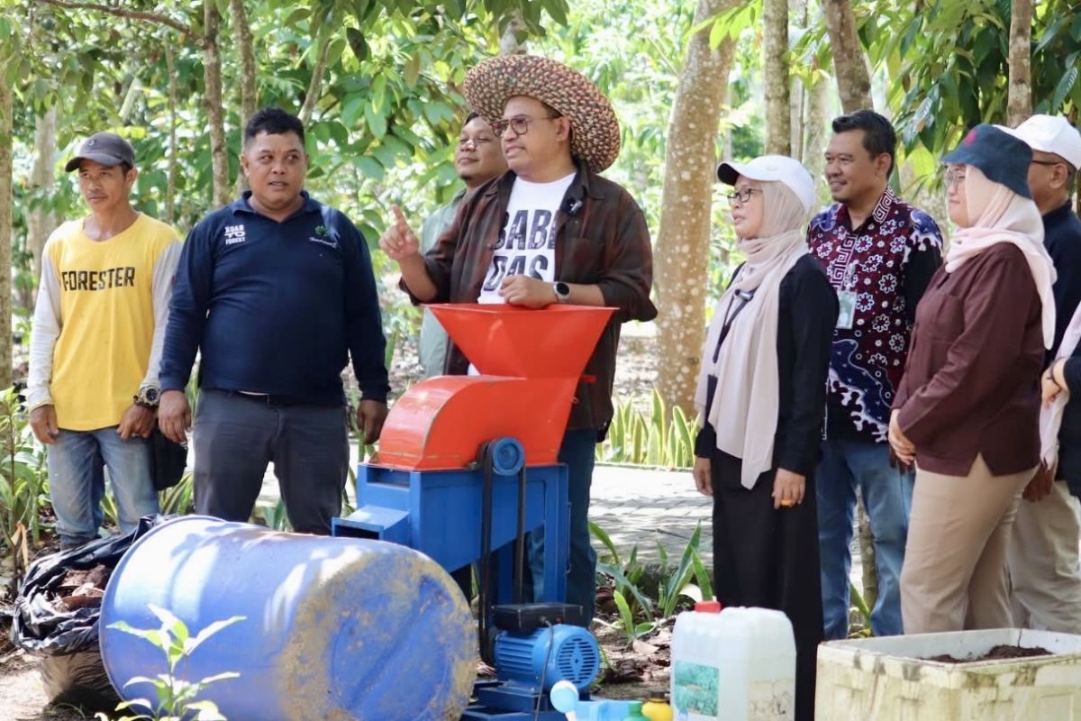 Ministry of Forestry Appreciates South Kalimantan's Conservation of Endemic Plants in Tropical Rainforest
