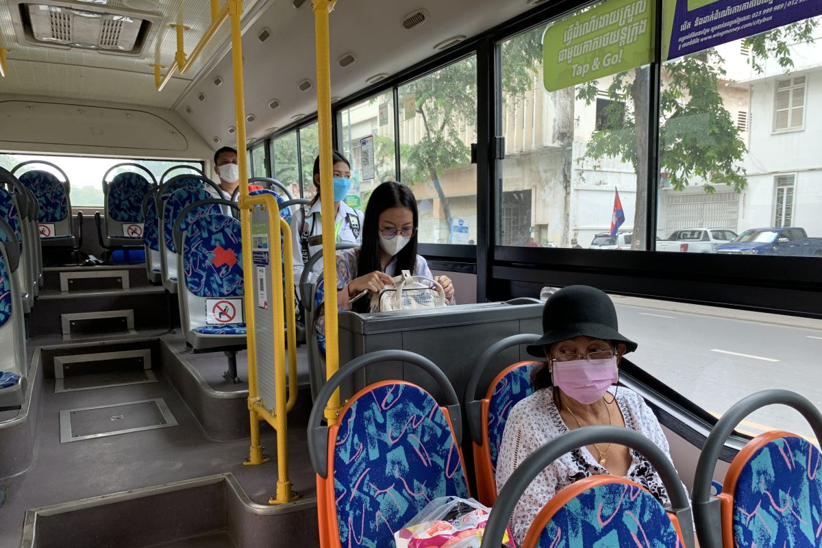Cambodia's fuel prices drop following Middle East ceasefire agreement