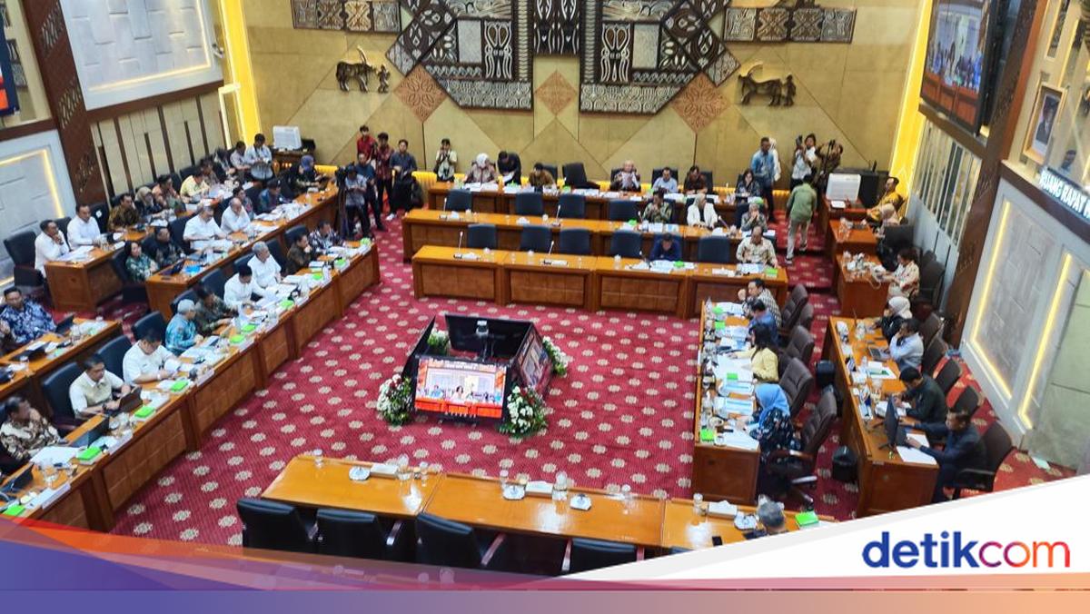 Health Minister Claims Inactive BPJS PBI Participants Still Served, DPR Member: Don't Speak Without Basis