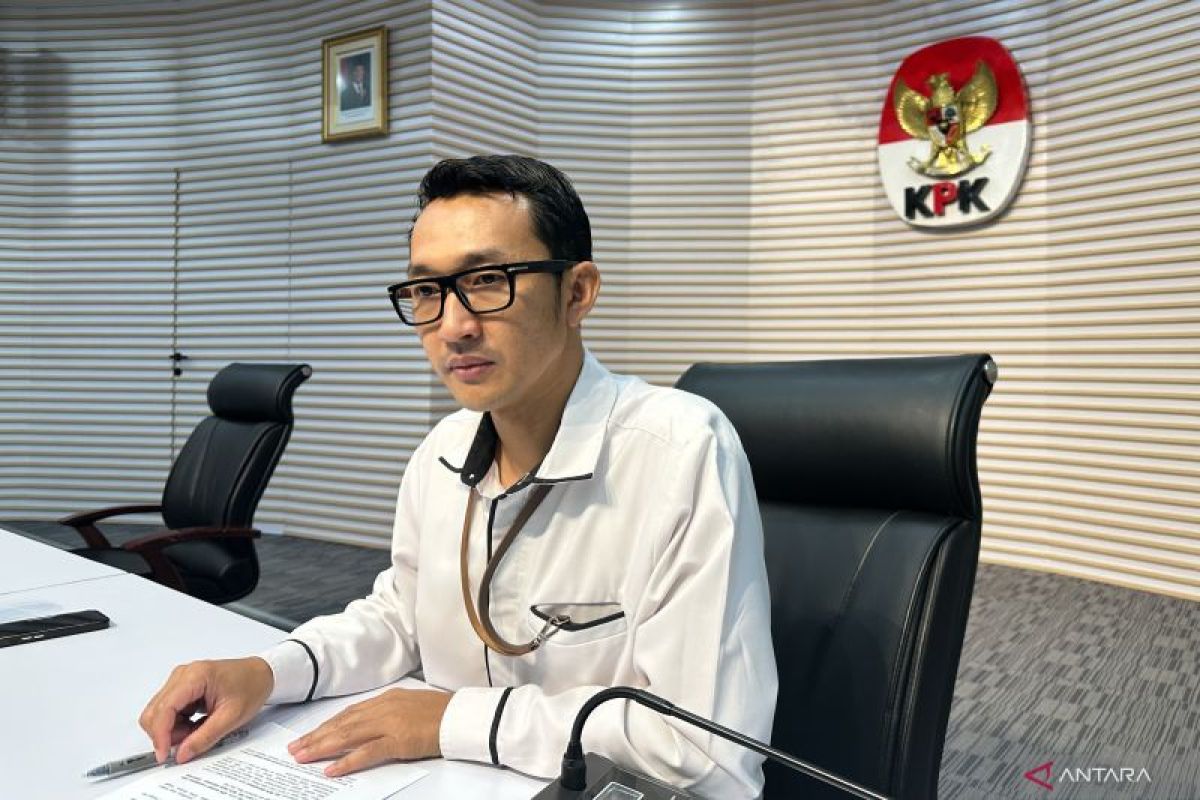 KPK Re-Summons Two Absent Witnesses in LPEI Corruption Case