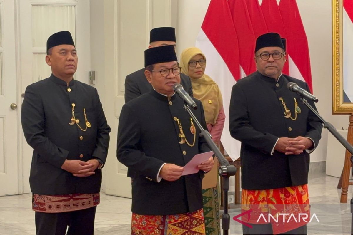 Pramono inaugurates eleven DKI officials, including South Jakarta Mayor