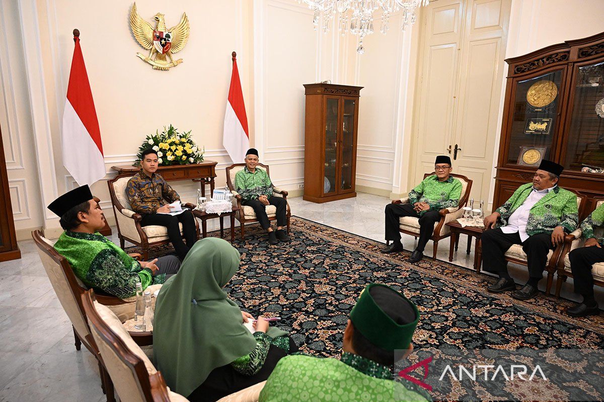 Vice President discusses improving madrasah teachers' welfare with PGM