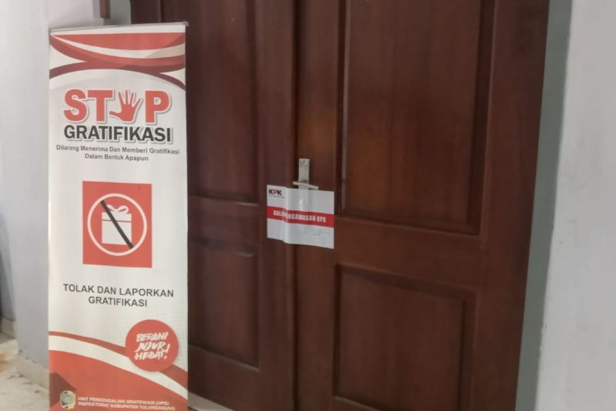 KPK to Soon Search Sealed Offices in Tulungagung Regency