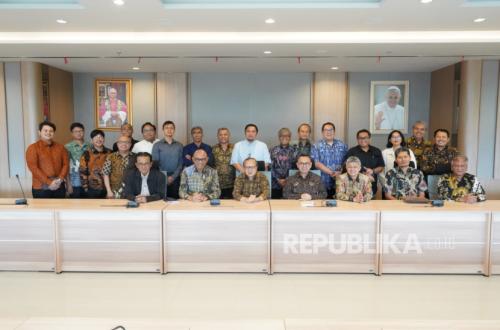 Intergenerational Forum Visits KWI, Exchanges Views on the State of the Nation
