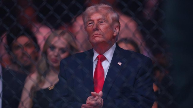 Trump's Mental Health Under Scrutiny Amid Controversy, Deemed Unhealthy to Insane