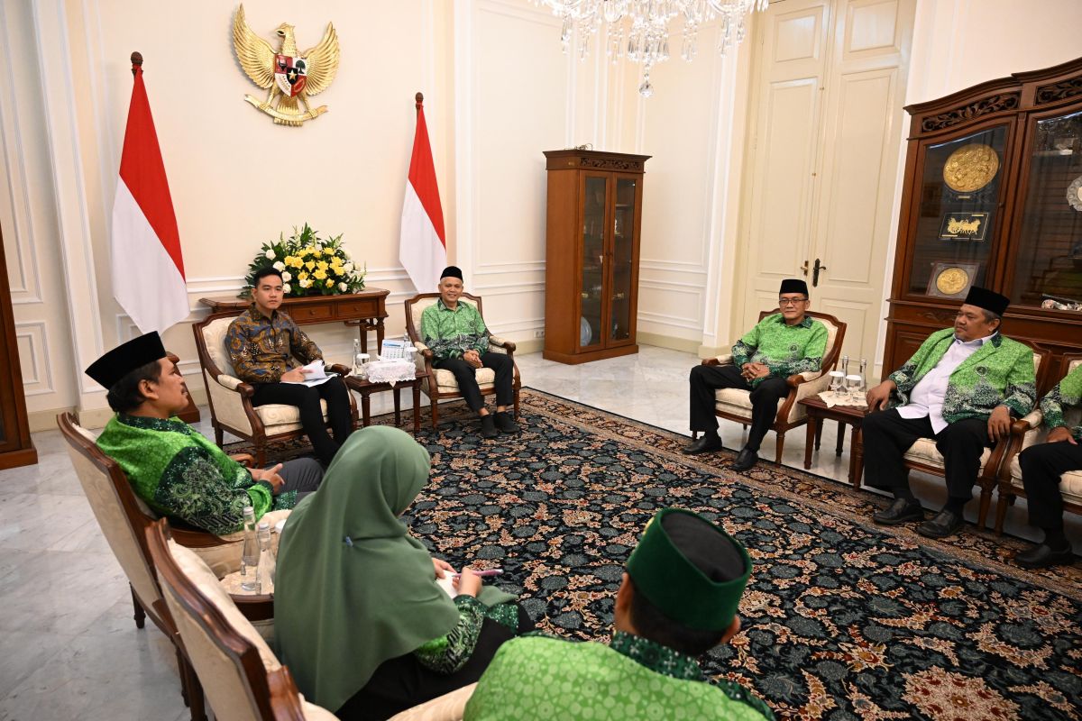 VP Gibran discusses AI and welfare support for madrasa teachers