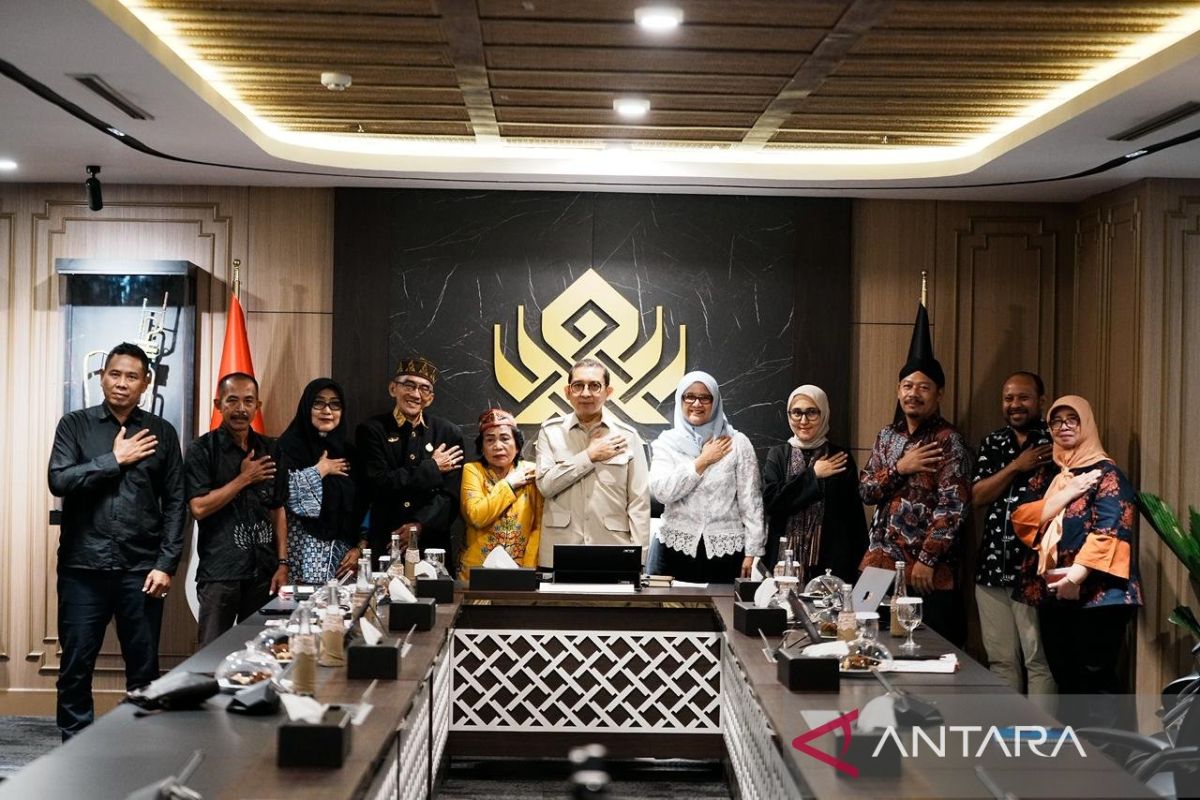 Government Supports Strengthening Historical Narrative and Customary Law of Tumbang Anoi