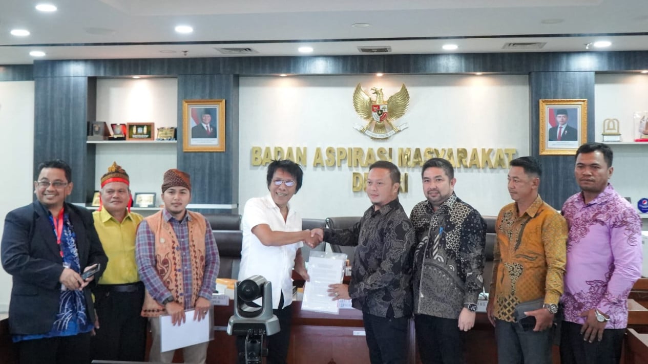 Dayak Residents Reject Meratus Becoming a National Park, Urge DPR to Provide Solution