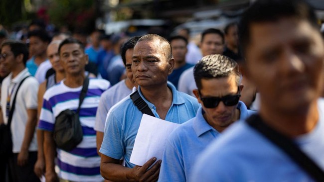Portrait of Fuel Subsidy Distribution in RI's Neighbour Amid Iran War Impact