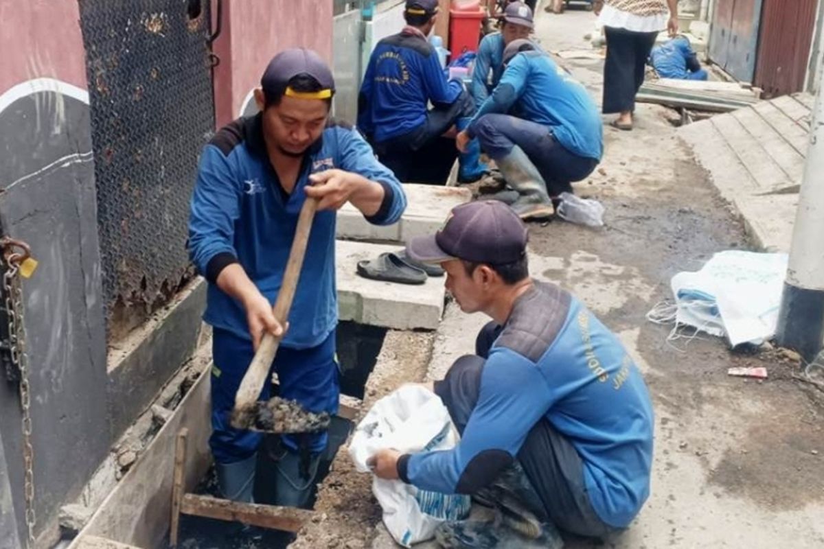 Jakbar Water Resources Sub-District Agency Completes Drainage Repairs to Address Flooding in Tambora RW 03