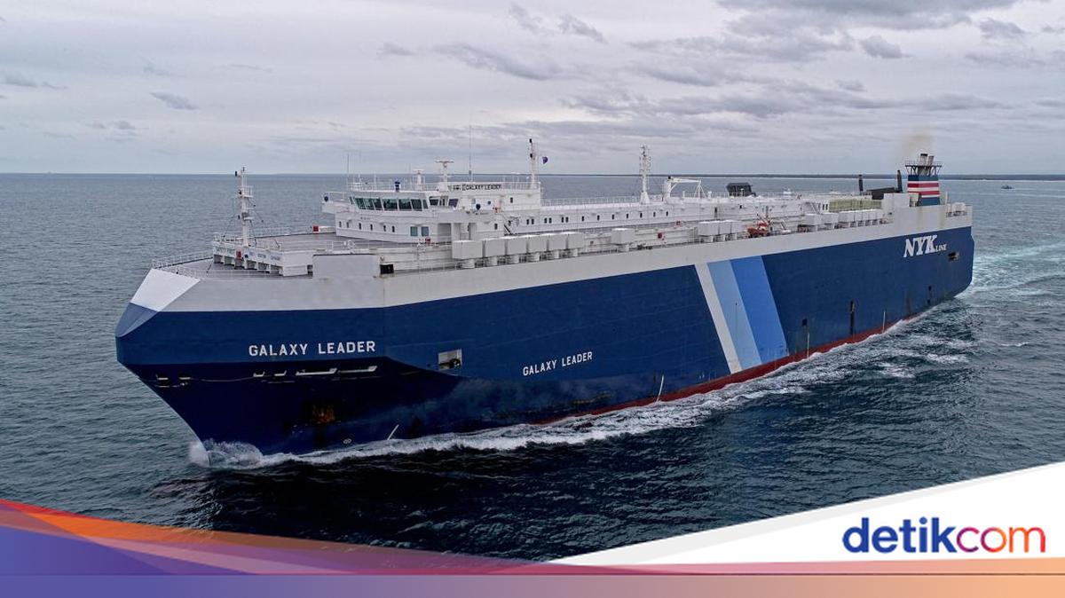 Iran's Ultimatum to the US over Hormuz Strait Blockade, Threatens to Close Red Sea