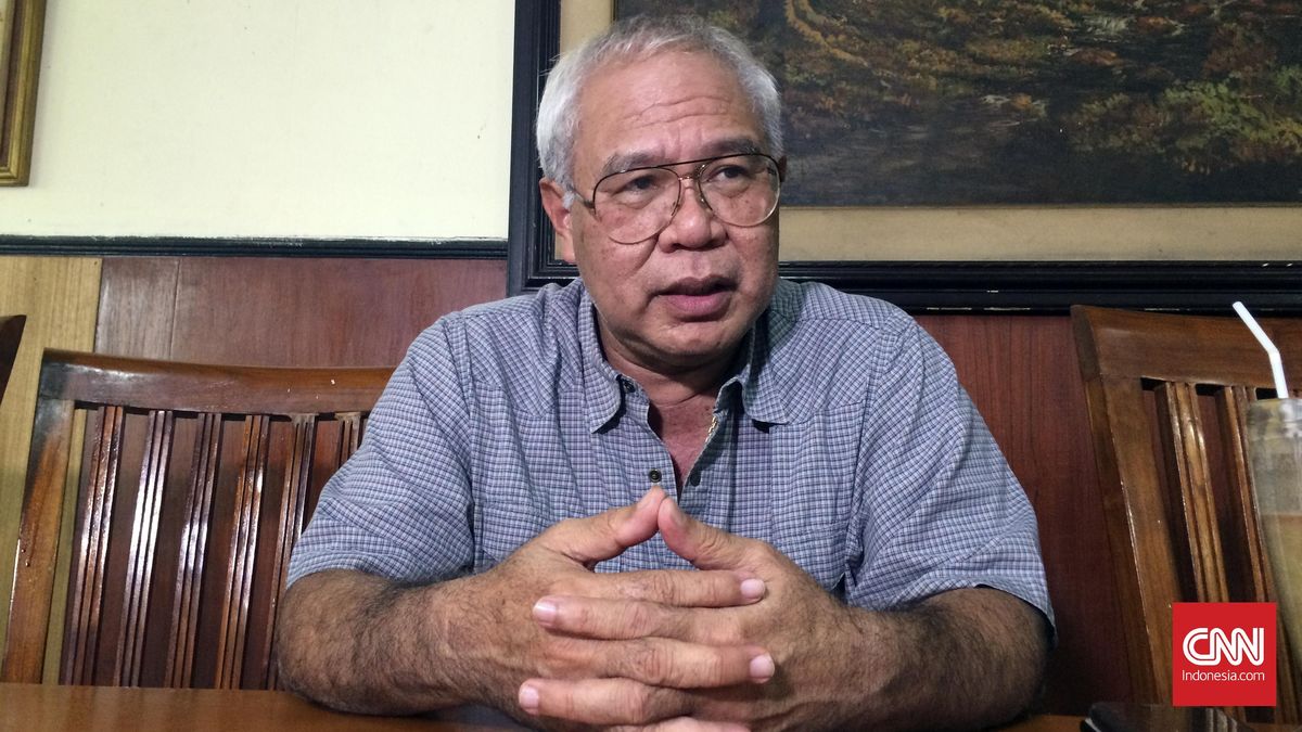 Former BAIS Head Links New TNI Retirement Rules to Acid Attack Incident