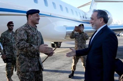 Pakistan Army Chief Arrives in Tehran to Deliver US Message