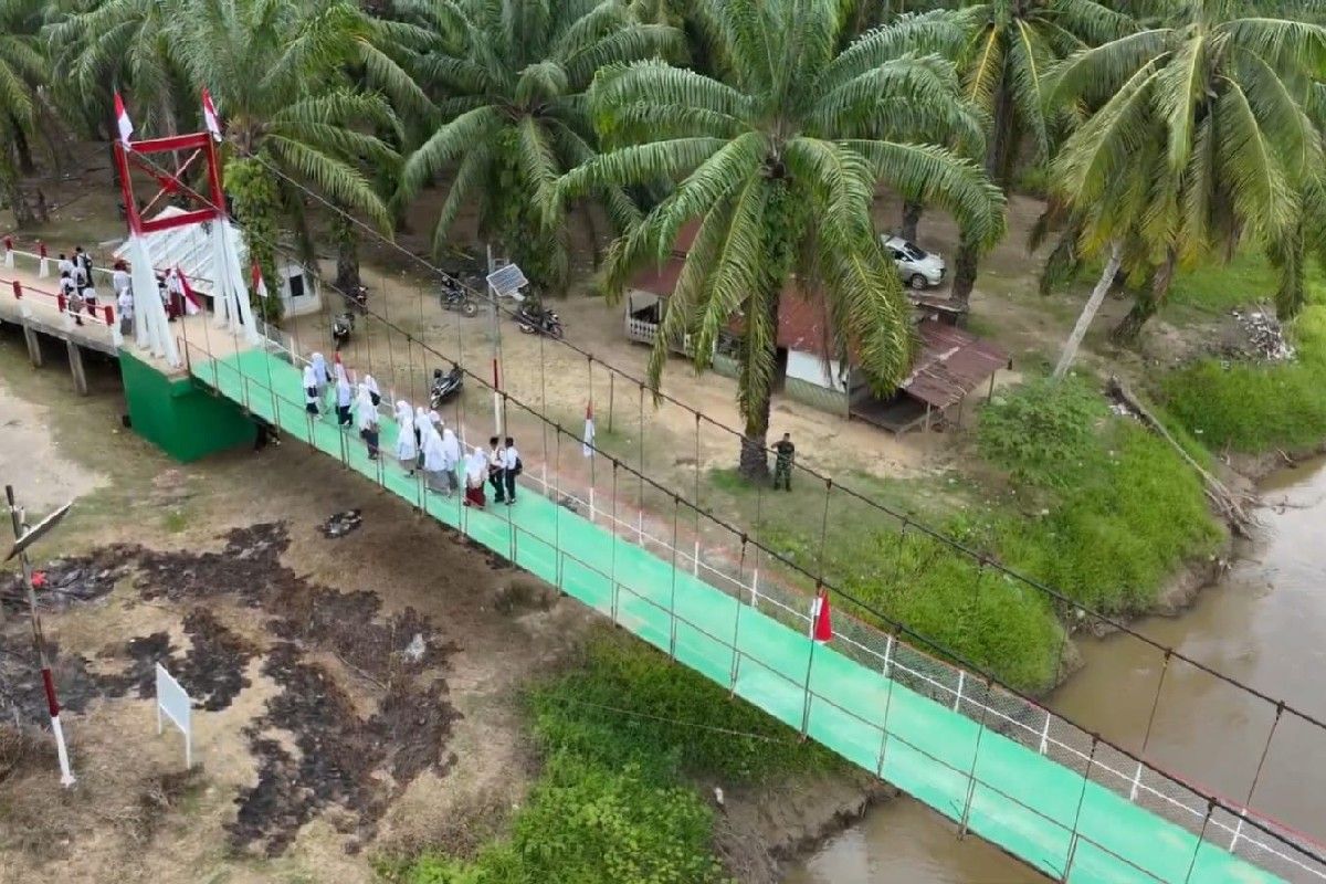 TNI Completes Bridge Repair in South Labuhanbatu to Improve Local Access