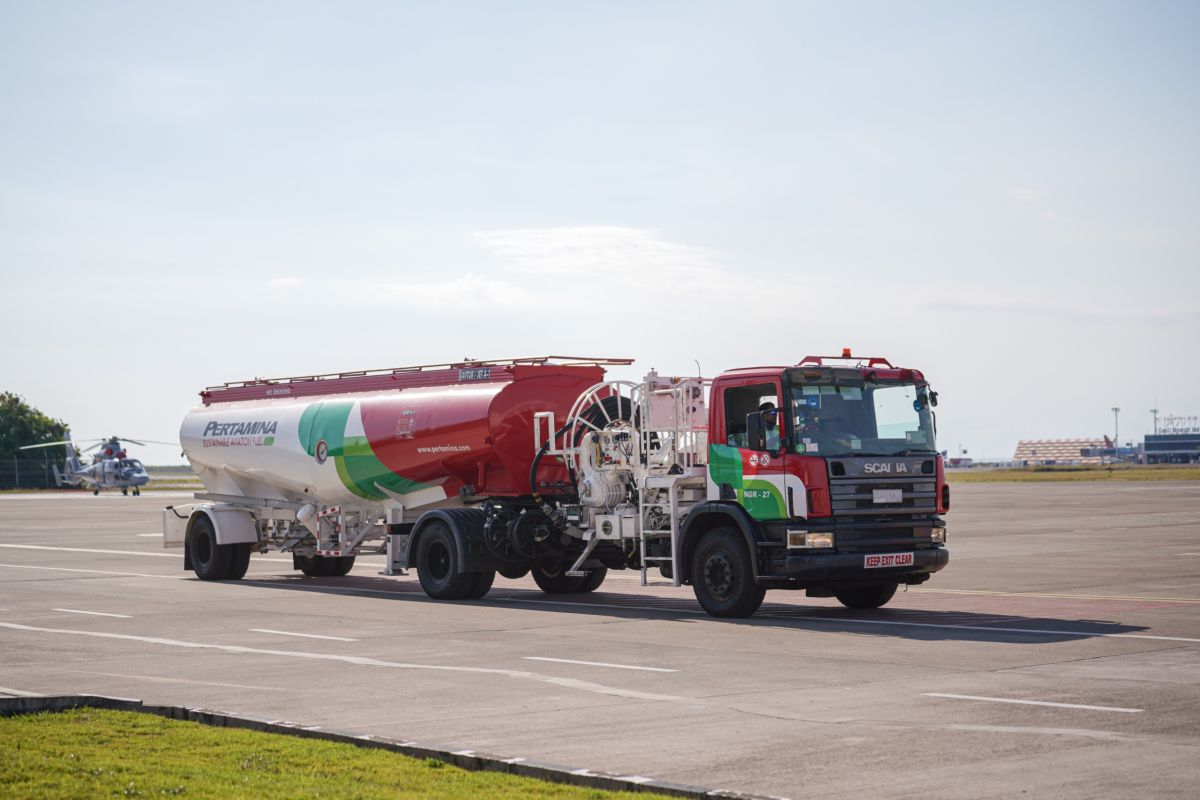 Pertamina Supplies Environmentally Friendly Avtur to Soetta and Ngurah Rai